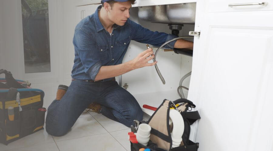 Expert burst pipe repair services in Quitman, AR